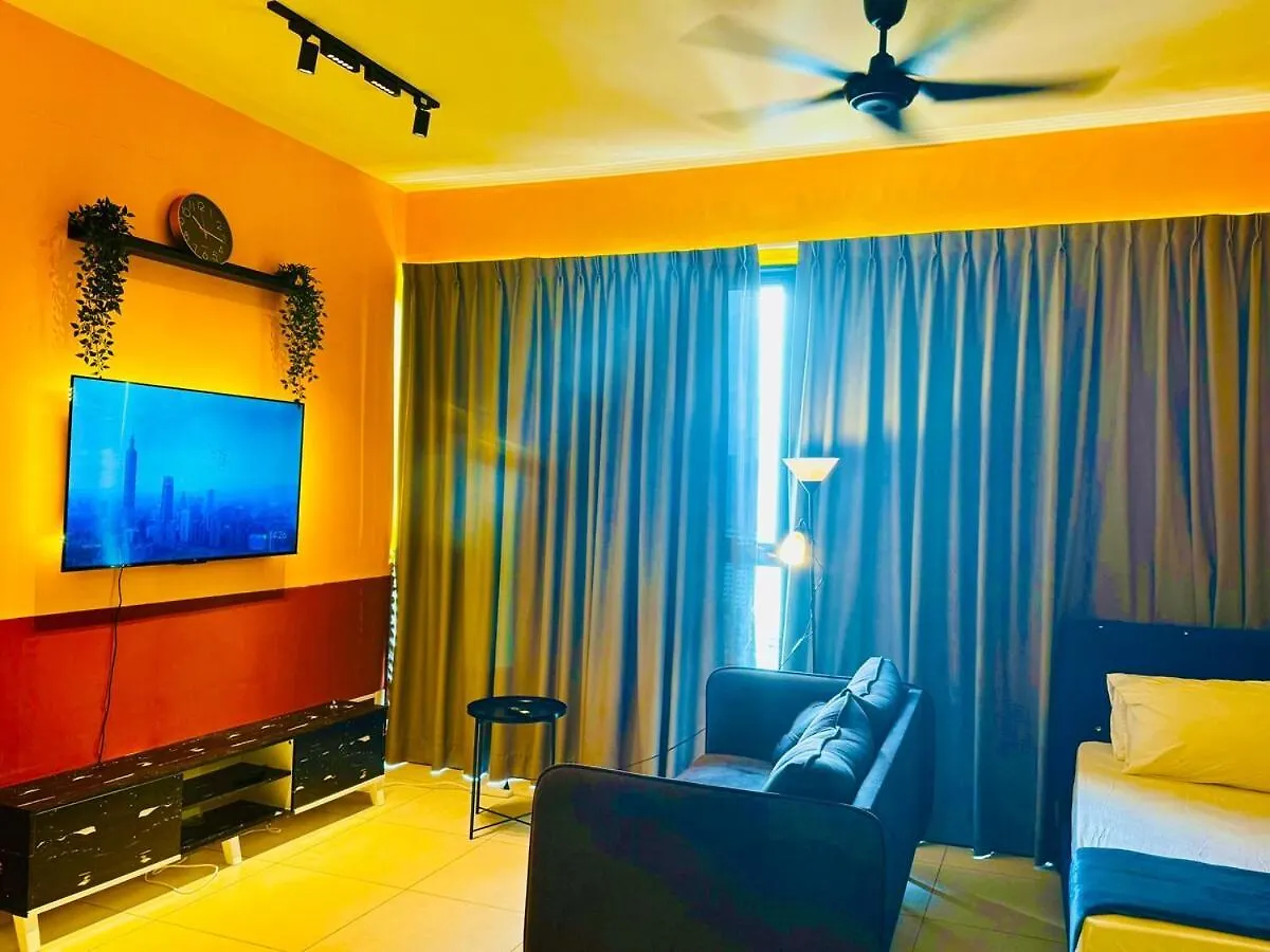 Stunning Sea & City View Apartment In George Town Jelutong
