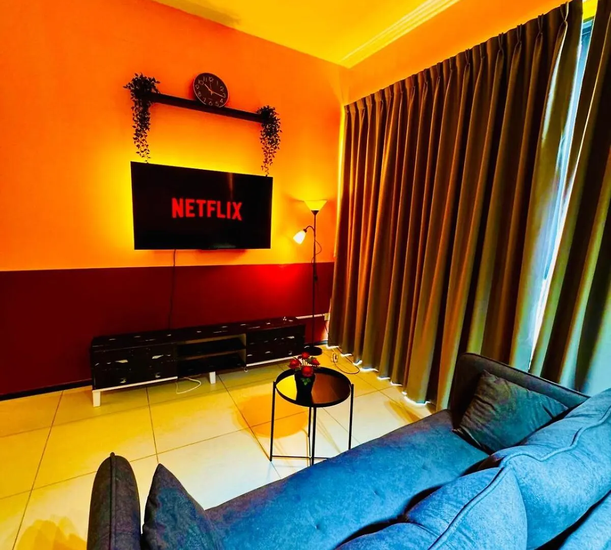 Stunning Sea & City View Apartment In George Town Jelutong