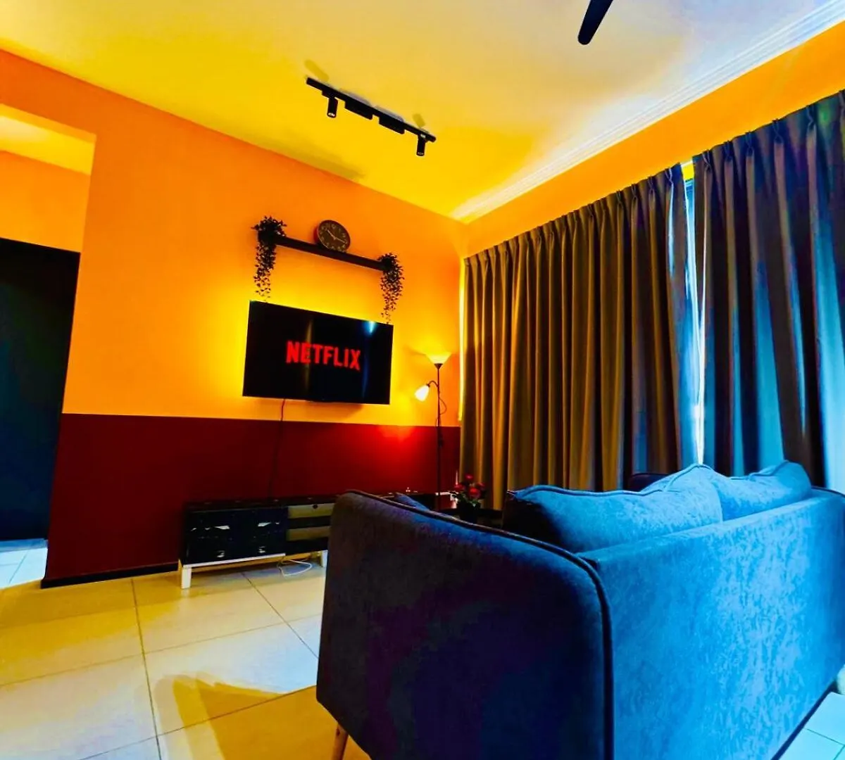 Stunning Sea & City View Apartment In George Town Jelutong